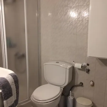 Mikro Katafygio Деревянный коттедж *